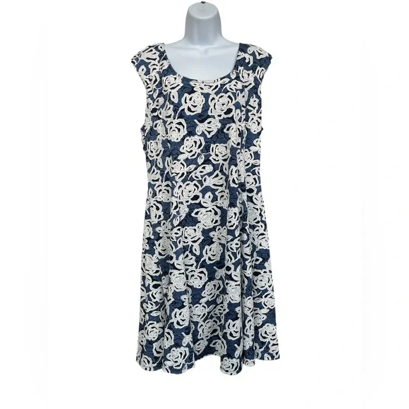 R.N.Studio dress size 18 - Picture 2 of 9